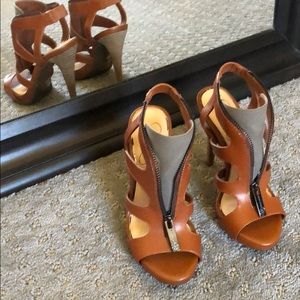 Jessica Simpson sandals . Leather upper.